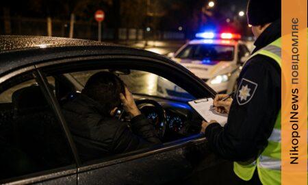 Понад 13 разів отримував штрафи і заборону сідати за кермо, але все одно їздив: у Нікополі судили водія-рецидивіста