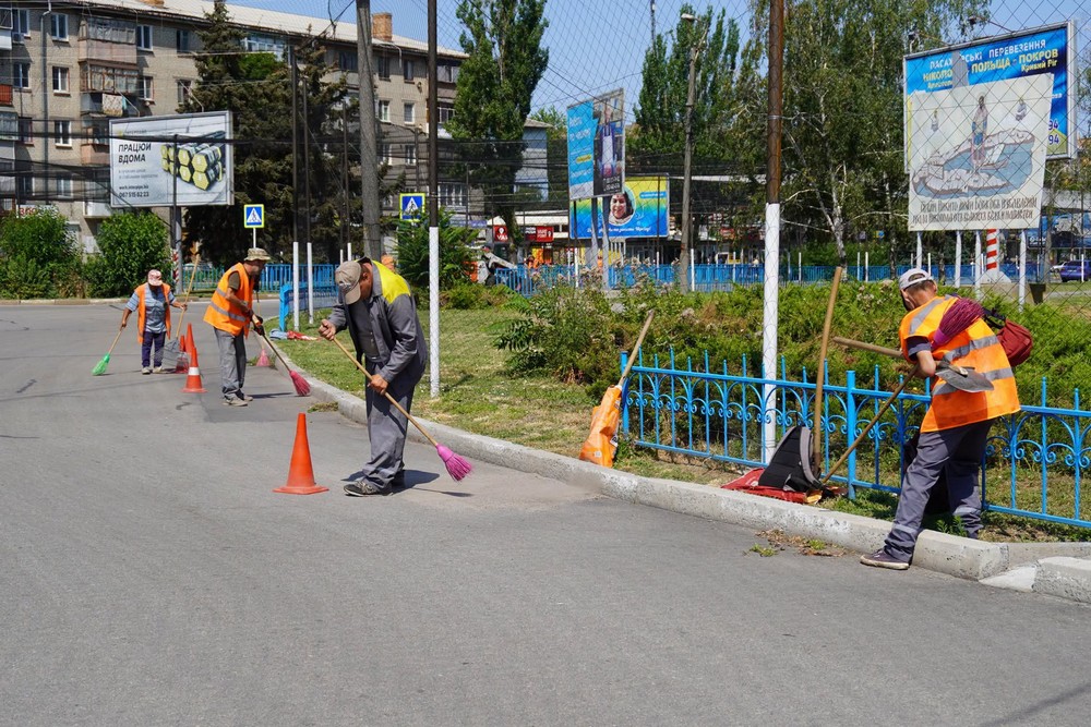 «Нікополь стоїть завдяки тому, що у ньому залишаються люди»: міський голова Олександр Саюк «Нікополь стоїть завдяки тому, що у ньому залишаються люди»: міський голова Олександр Саюк