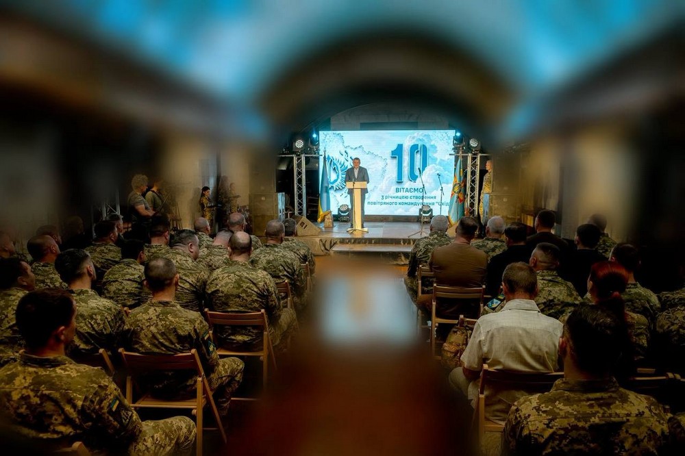 Захисників неба з Нікополя вітали у Дніпрі: сьогодні 10 років Повітряному командуванню «Схід» Захисників неба з Нікополя вітали у Дніпрі: сьогодні 10 років Повітряному командуванню «Схід»