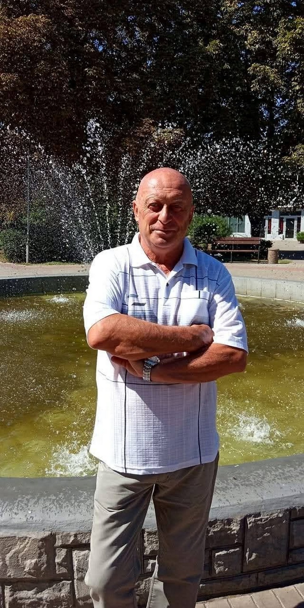 Потрапив сьогодні під артобстріл у Нікополі і отримав важке поранення: дуже потрібні донори Потрапив сьогодні під артобстріл у Нікополі і отримав важке поранення: дуже потрібні донори