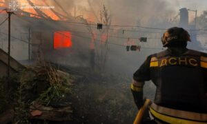 Ліквідували пожежі: про наслідки обстрілів Нікопольщини, Дніпра та Синельниківщини розповіли у ДСНС (фото)