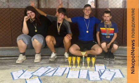 Юні автомоделісти з Покрова стали чемпіонами України та привезли додому десятки нагород (фото)