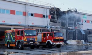 Ворог атакував логістичні компанії на Дніпропетровщині та Чернігівщині: спалахнули пожежі (фото)