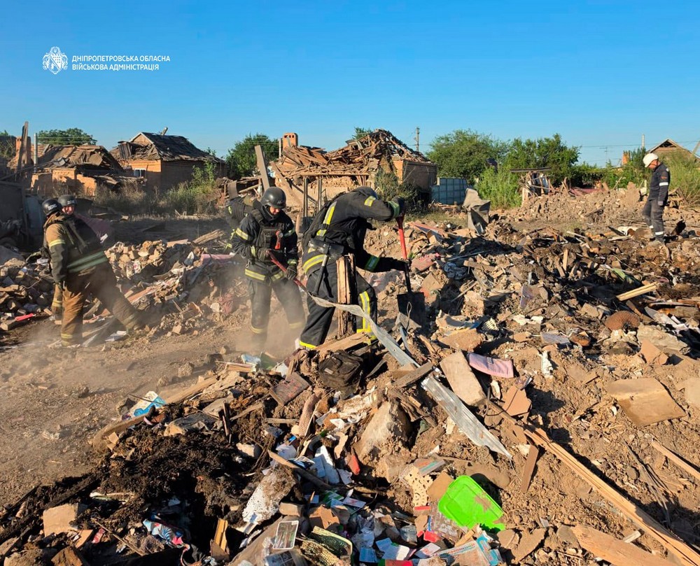 На Криворіжжі і Нікопольщині вбиті і поранені люди внаслідок ворожих атак цієї ночі. Серед загиблих і постраждалих діти. (10)