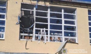 На Нікопольщині окупанти поранили жінку, двоє загиблих на Синельниківщин, FPV-дрон влучив в авто - поліція (фото)