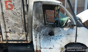 На Нікопольщині ворожий дрон вбив 2 людей та атакував «швидку», є поранені, також під ударами були Дніпровський, Криворізький, Самарівський, Синельниківський і Павлоградський райони - поліція (фото)