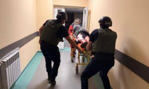 На Нікопольщині 2 загиблих та 3 поранених, серед них медики екстреної допомоги також під ударами були Дніпровський, Синельниківський та Павлоградський райони (фото)