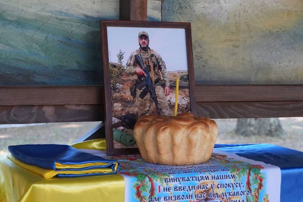Нікополь провів в останню путь полеглого Захисника Нікополь провів в останню путь полеглого Захисника