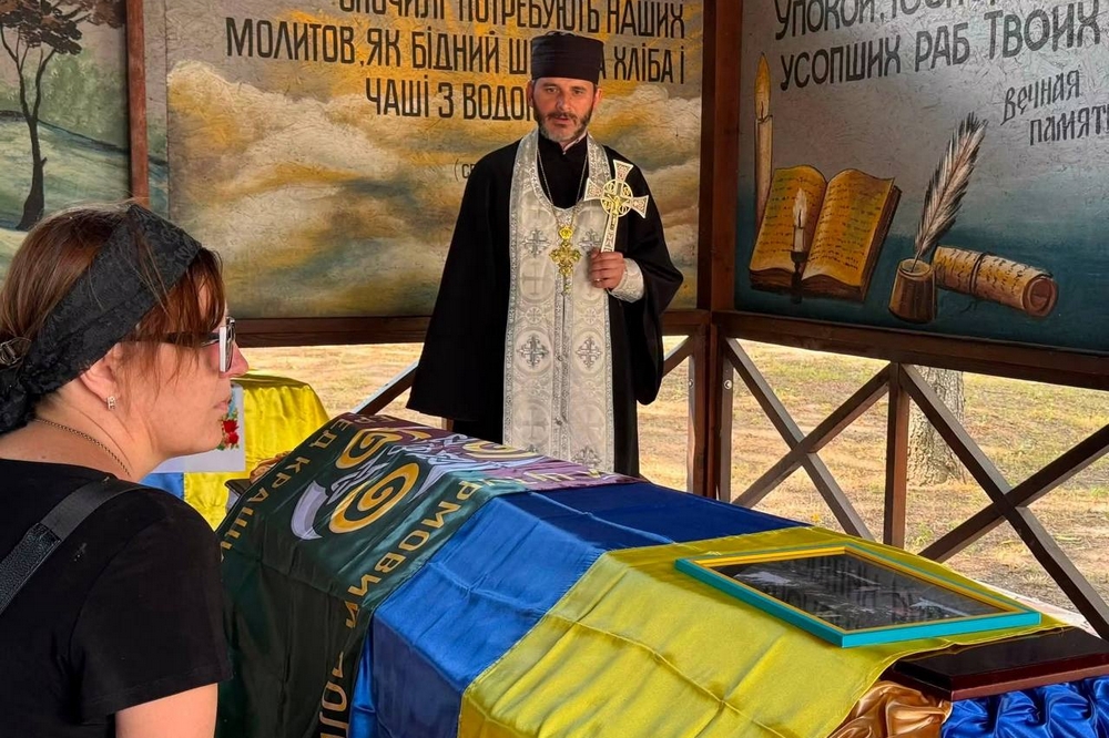 Нікополь провів в останню путь полеглого Захисника10
