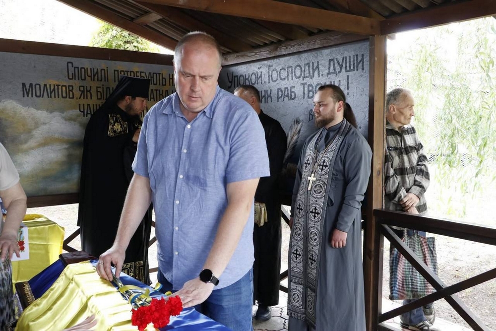 Нікополь провів в останню путь полеглого Захисника2