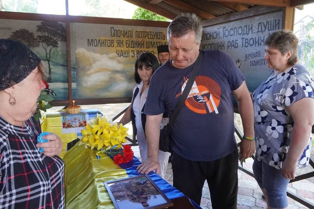 Нікополь провів в останню путь полеглого Захисника6 Нікополь провів в останню путь полеглого Захисника6
