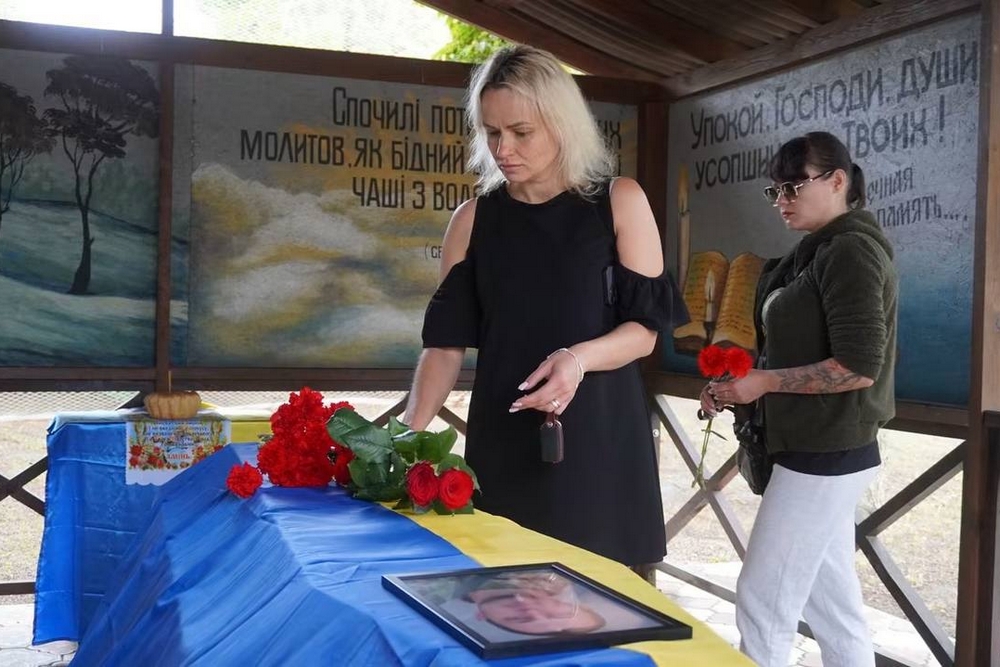 Нікополь провів в останню путь3
