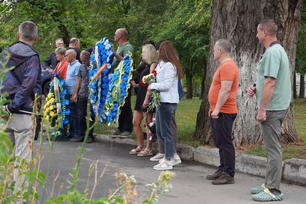 Нікополь провів в останню путь9