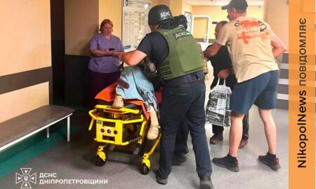 Надали першу допомогу постраждалим та ліквідували пожежі: про наслідки обстрілів Нікопольщини та ще 2 районів області розповіли у ДСНС (фото)