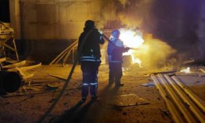 На Нікопольщині пошкоджені АЗС та будинки, сталася пожежа, також під ударами був Криворізький район