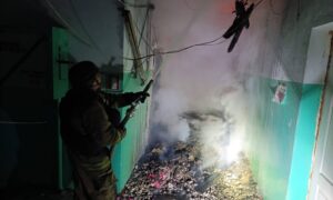 Ворог накрив Нікополь "Градом", 5 поранених, серед них трирічний хлопчик, у районі, також під ударами були Камʼянський, Синельниківський та Криворізький райони (фото)