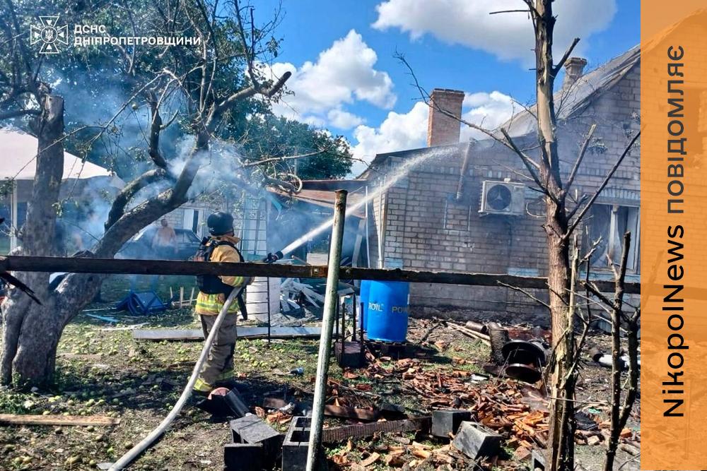 Ліквідовували пожежі: про наслідки обстрілів Нікопольського, Криворізького та Павлоградського районів у ДСНС (фото)
