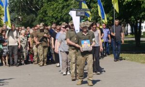 Віддав своє життя за Україну: Нікопольщина провела в останню путь полеглого Захисника (фото)