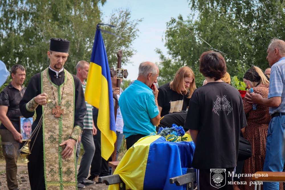Нікопольщина провела в останню путь полеглого Захисника1 Нікопольщина провела в останню путь полеглого Захисника1