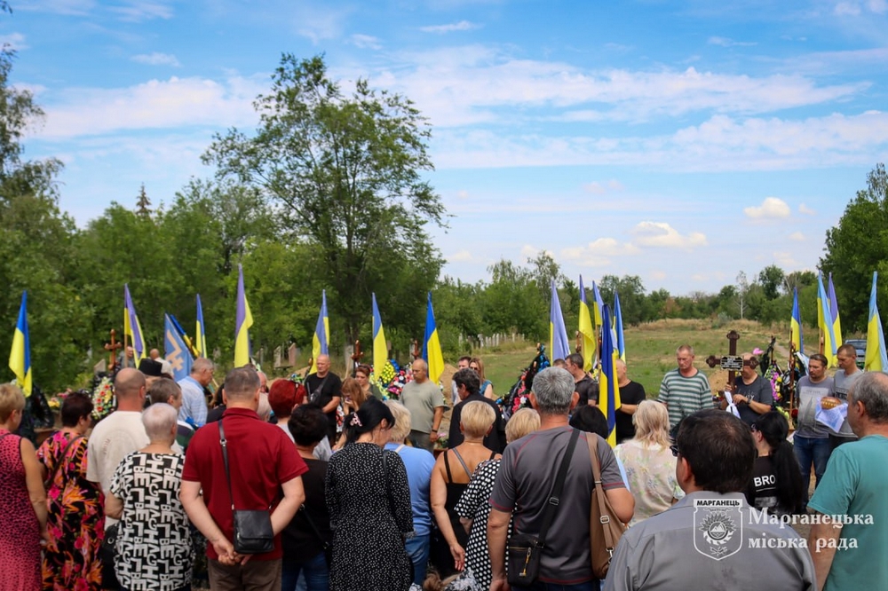 Нікопольщина провела в останню путь полеглого Захисника3 Нікопольщина провела в останню путь полеглого Захисника3