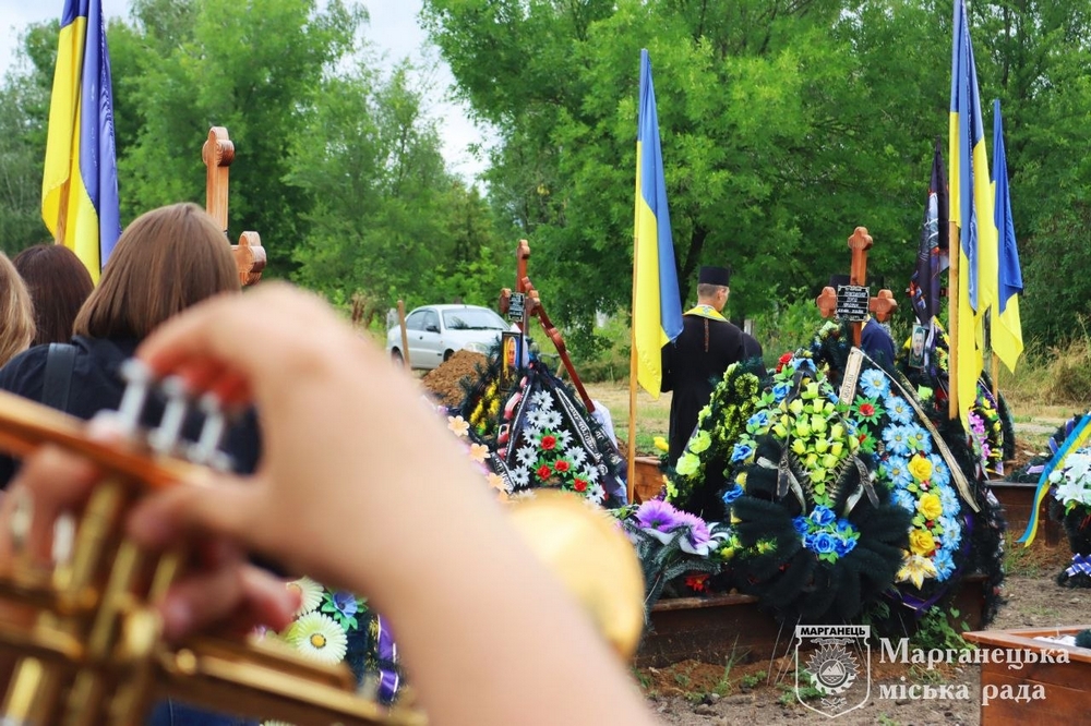 Нікопольщина провела в останню путь7 Нікопольщина провела в останню путь7