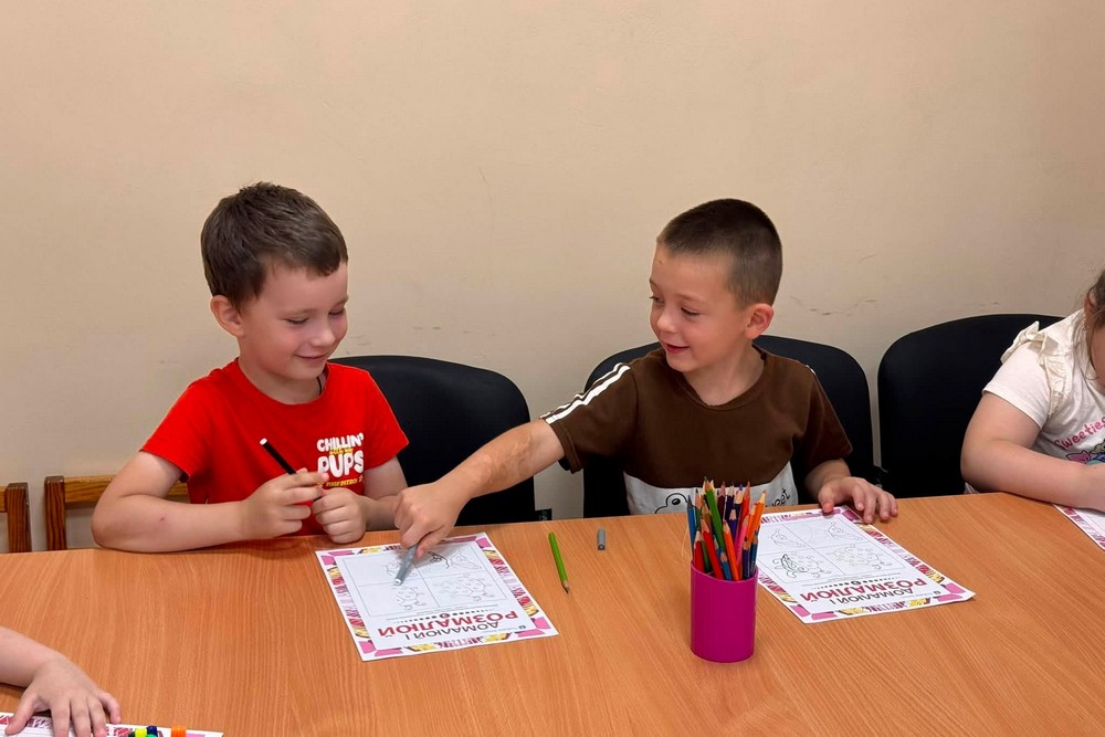 Такі зустрічі дарують позитивні емоції у Нікополі провели чергове творче заняття для дітей – як записатися на наступне (3) Такі зустрічі дарують позитивні емоції у Нікополі провели чергове творче заняття для дітей – як записатися на наступне (3)
