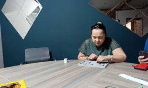 У Нікополі для мам дітей з інвалідністю провели арттерапію для відновлення внутрішнього ресурсу (фото)