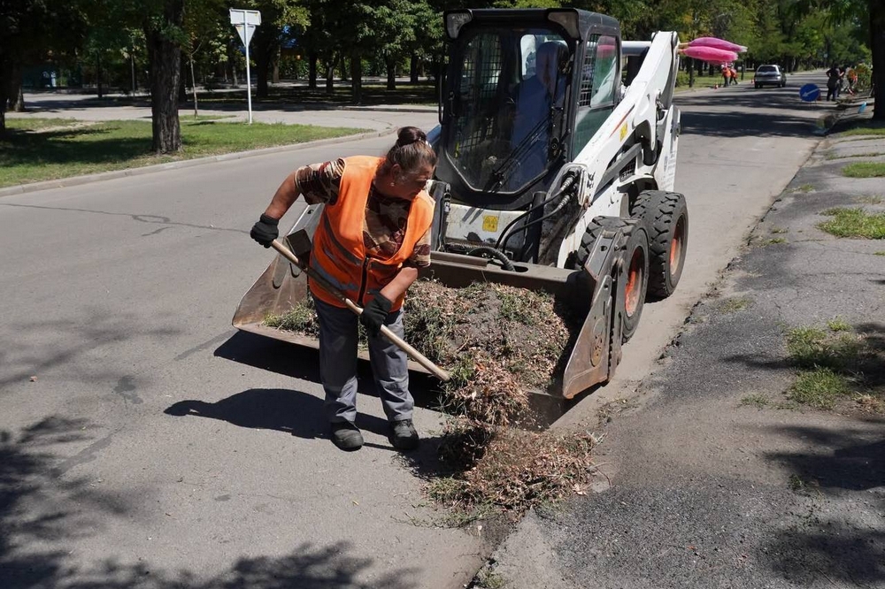У Нікополі ліквідовують наслідки обстрілів2
