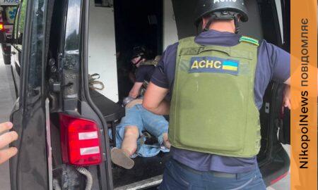 У Нікополі та районі є вбиті і поранені, пошкоджено дитсадок, ТЦ, кафе, авто та будинки, є постраждалий на Криворіжжі, також під ударами була Синельниківщина (фото)