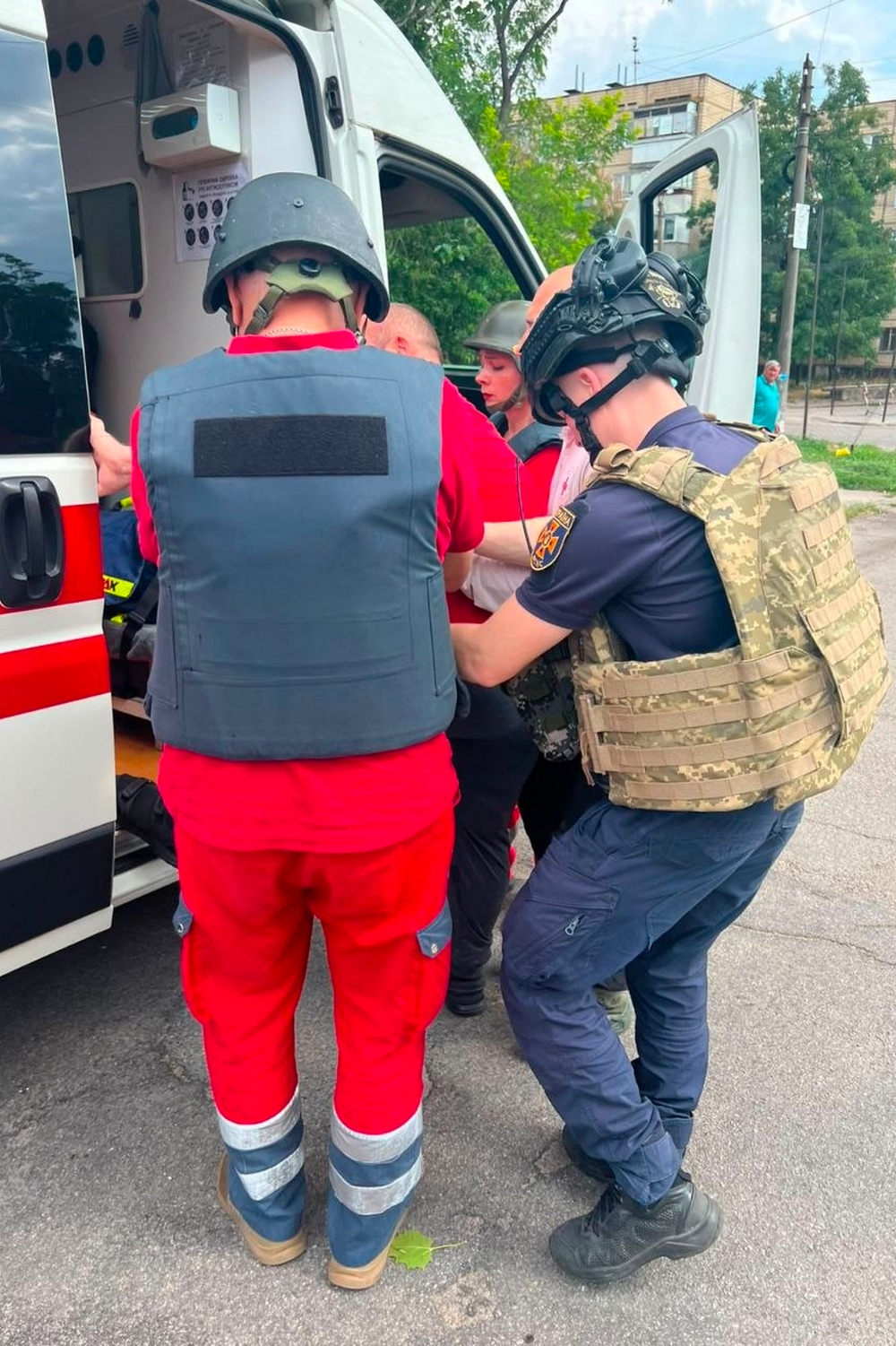 У Нікополі та районі12