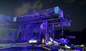 У Нікополі через атаку FPV-дрона постраждав чоловік, на Криворіжжі та у Самарі пошкоджені підприємства й цивільна інфраструктура - поліція (фото)