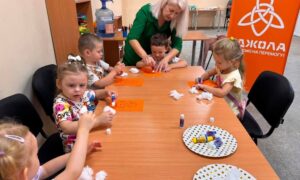 У Центрі життєстійкості Нікополя дітей знайомили з цифрою 2 через ігри та творчість (фото)