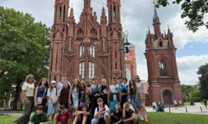 Нові друзі, пригоди та незабутні емоції: 10 дітей з Нікополя повернулися після відпочинку у Литві (фото)