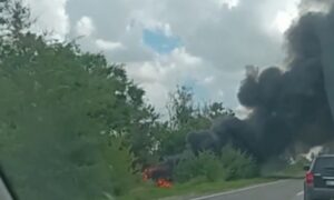 Вбито водія вантажівки на трасі, серед поранених дитина: ворог атакував Дніпропетровщину (відео)