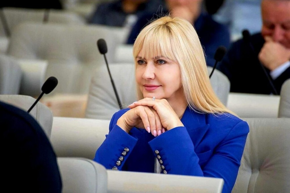 Мобільний зв’язок на Нікопольщині: про свої кроки звітувала депутатка Олександра Сотула Мобільний зв’язок на Нікопольщині: про свої кроки звітувала депутатка Олександра Сотула