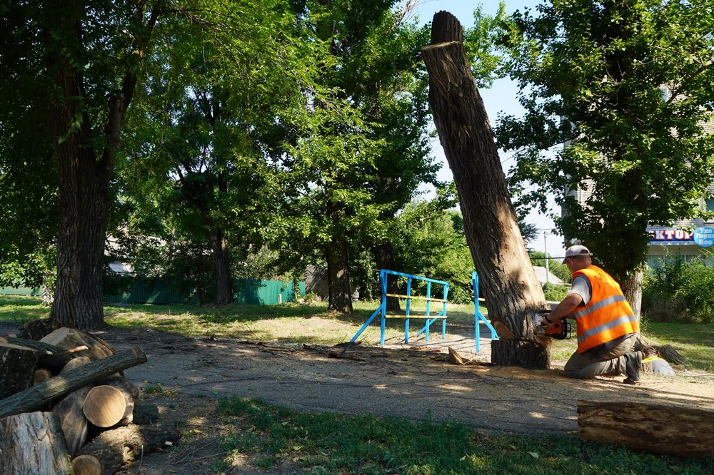 комунальник Нікополя 12