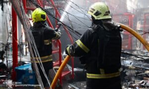 4 постраждалих, пожежі та руйнування: про наслідки обстрілів Нікопольщини та громад області розповіли у ДСНС (фото)