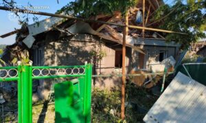 2 загиблих та 18 поранених, серед них 4 дітей: про наслідки обстрілів Нікопольщини та області повідомили у прокуратурі