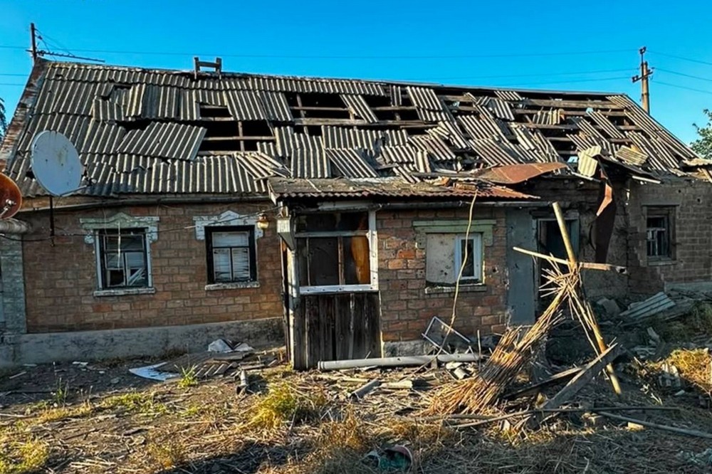 Вбито людей у Нікополі і Кривому Розі, понівечено адмінбудівлю, підприємства, автобуси (фото)