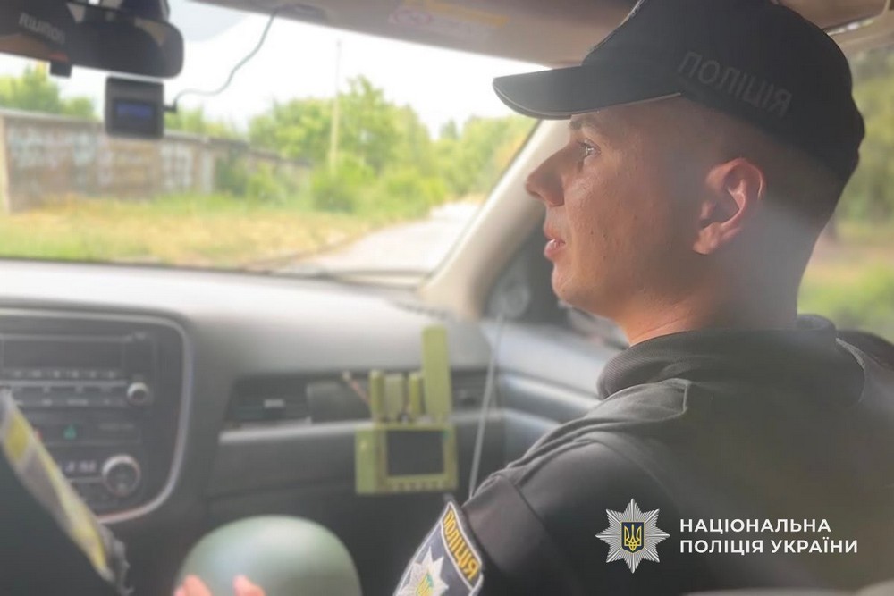Чотири роки терору: поліція Нікопольщини показала моторошні фото і розповіла про свою роботу під обстрілами Чотири роки терору: поліція Нікопольщини показала моторошні фото і розповіла про свою роботу під обстрілами