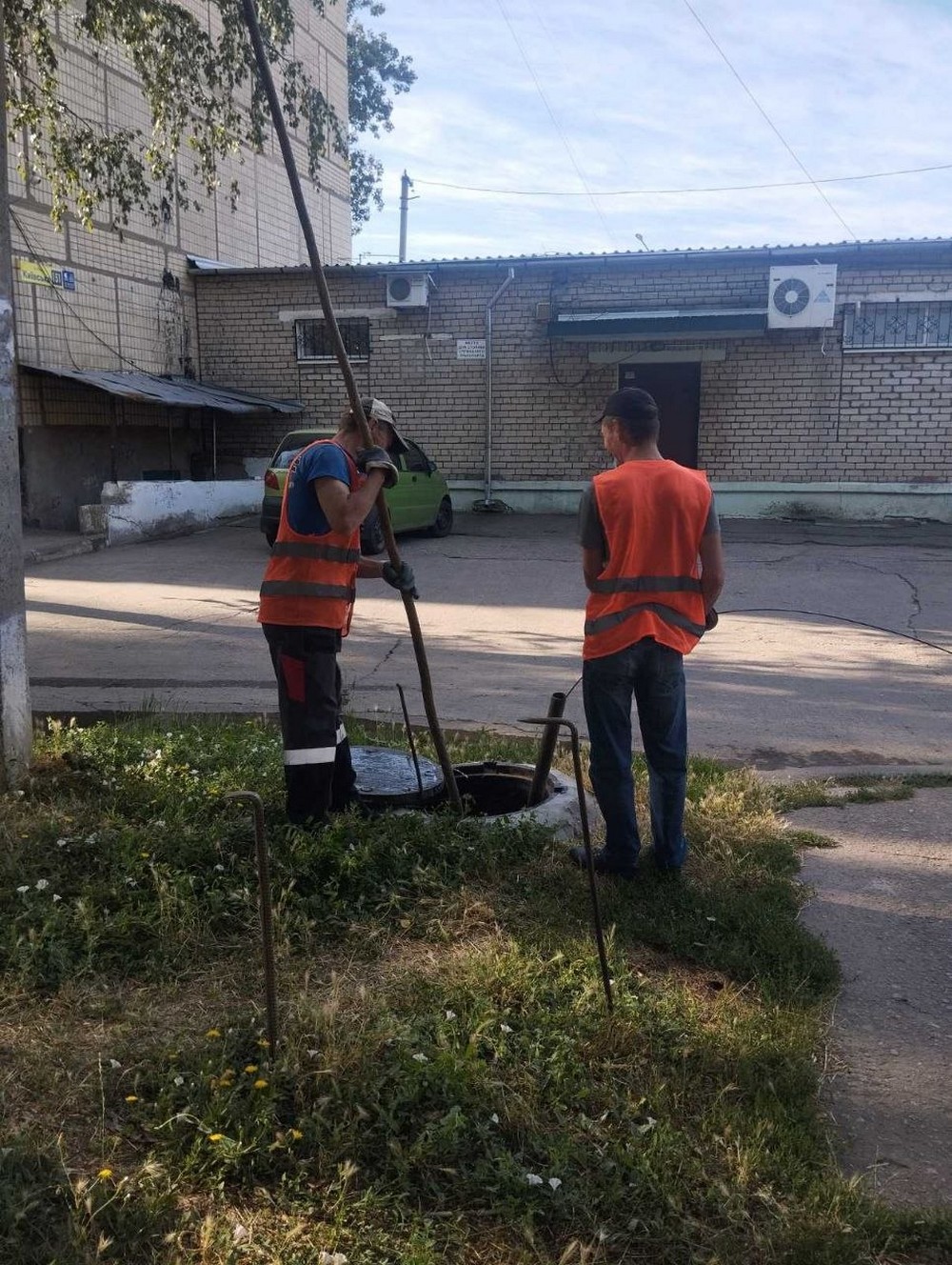 Попередили про відключення води у марганці 15 липня: список адрес