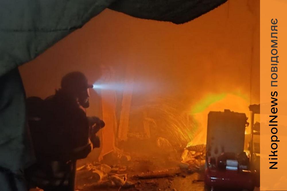 На Нікопольщині сталася пожежа, пошкоджені АЗС та пошта, також під атакою ворога був Дніпровський район