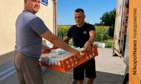 600 хлібин для прифронтового села: на Нікопольщині відновили важливі поставки (фото)
