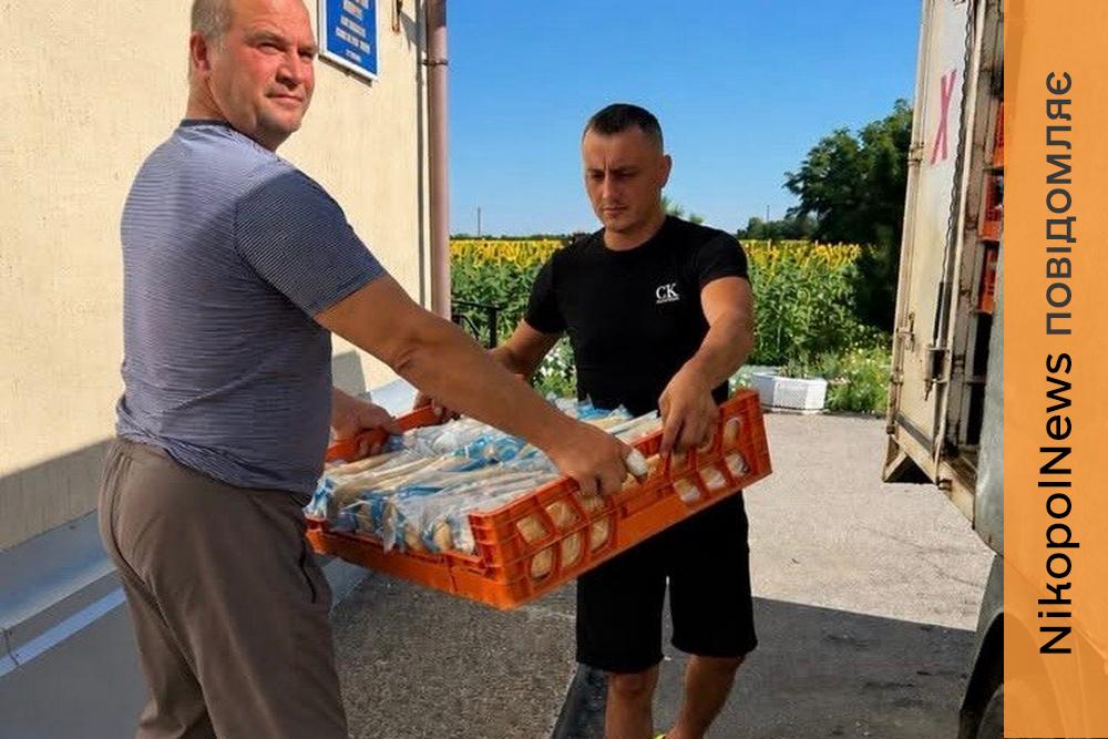 600 хлібин для прифронтового села: на Нікопольщині відновили важливі поставки (фото)