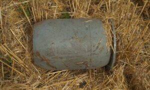 На Нікопольщині аграрії виявили бойову частину БпЛА Шахед під час роботи в полі