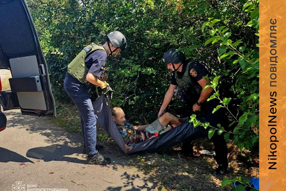 Евакуювали поранених на Нікопольщині з небезпечної зони: ДСНС про наслідки обстрілів області 22 липня (фото)