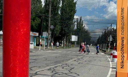 Я вийшла із машини на "районці"... Не була вдома у Нікополі цілий рік... (відео)