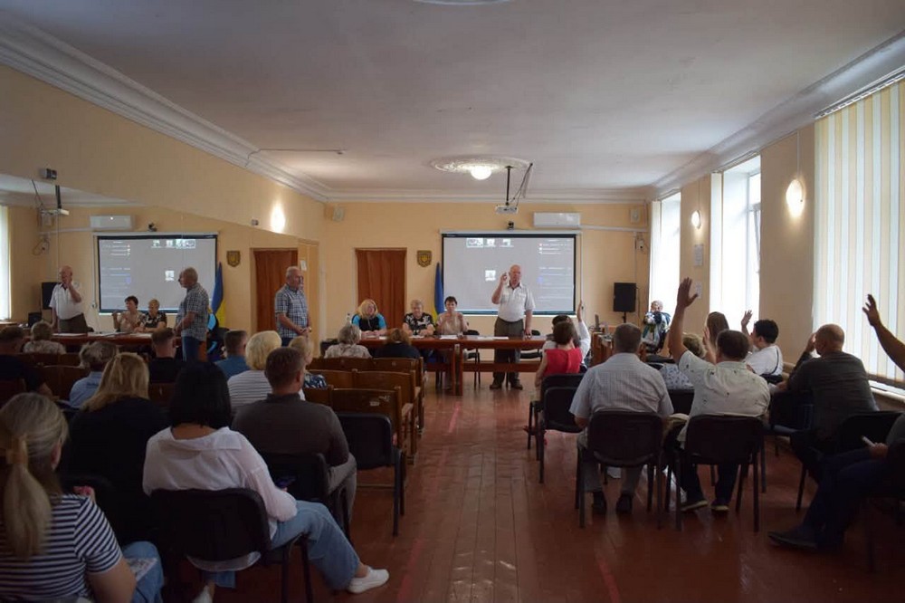 у Мирівській громаді 6