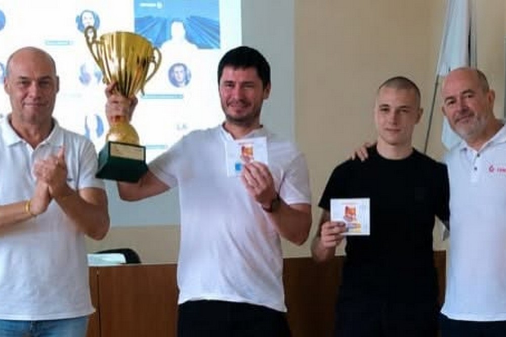 у Нікополі 2 у Нікополі 2