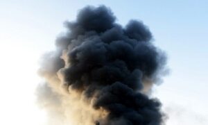 Ворог вдарив по Кривому Рогу, є поранені- все, що відомо